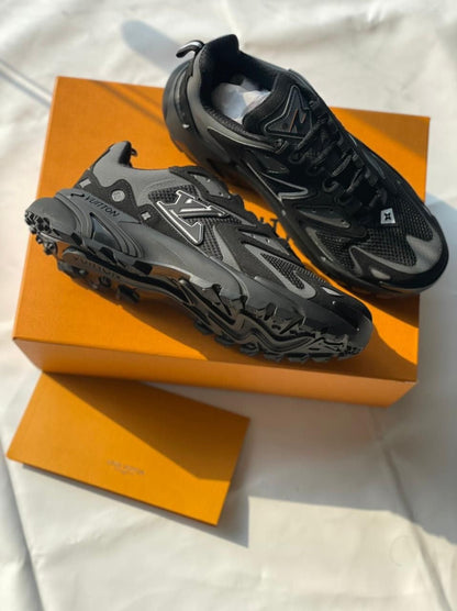 Louis Vuitton Ruuner tatic Black