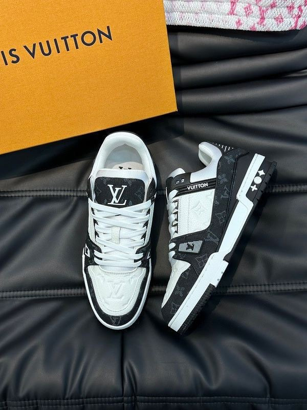 Louis Vuitton Trainer Blanco Negro🤍🖤